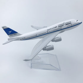 Kuwait Boeing 747 Airplane Model (16CM)