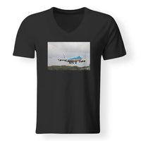 Thumbnail for Landing KLM's Boeing 747 Designed V-Neck T-Shirts