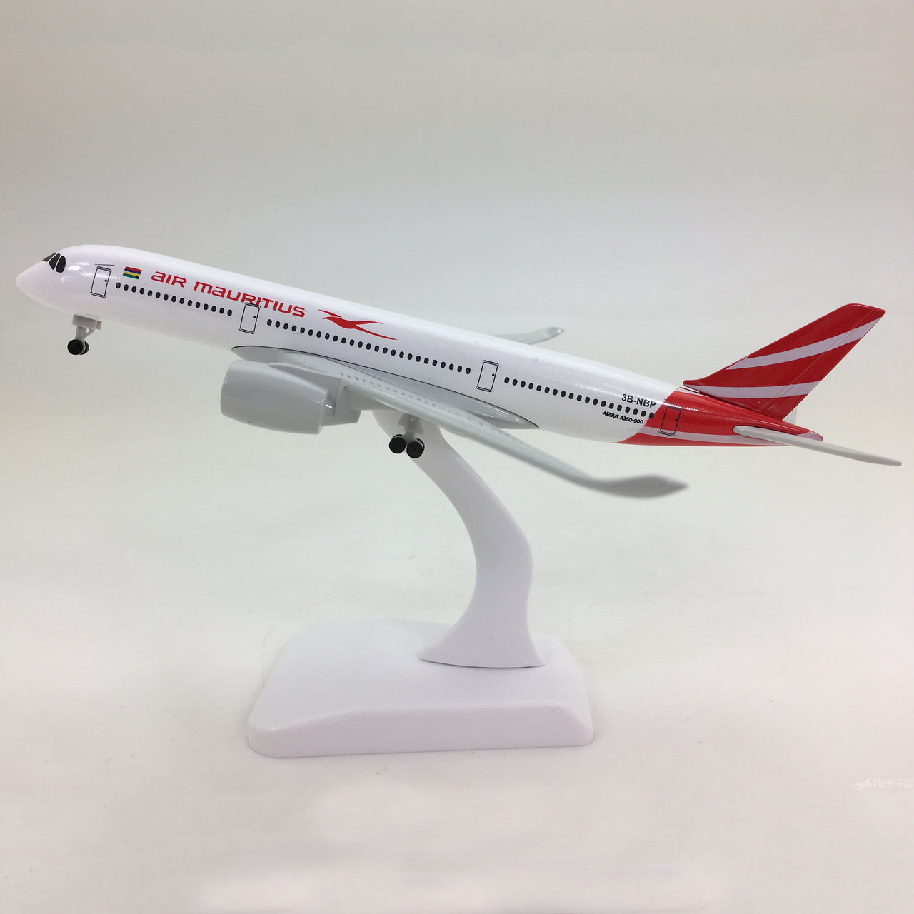 Air Mauritius Airbus A350 Airplane Model (20CM)
