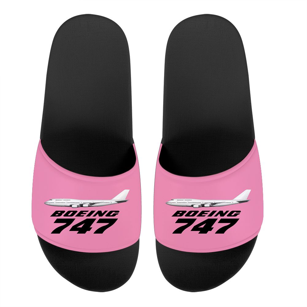 The Boeing 747 Designed Sport Slippers