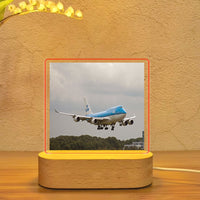 Thumbnail for Landing KLM's Boeing 747 Designed Night Lamp