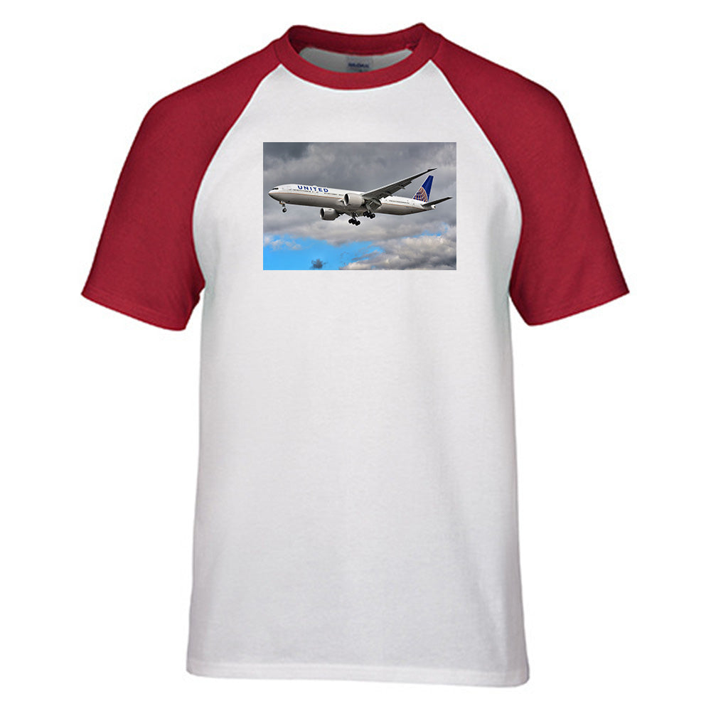United Airways Boeing 777 Designed Raglan T-Shirts