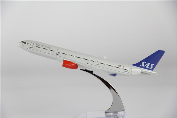 Scandinavian (SAS) Airbus A330 Airplane Model (16CM)