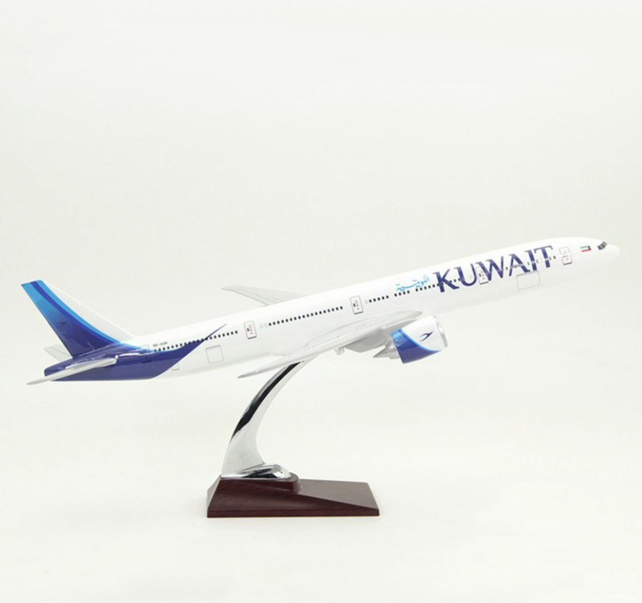 KUWAIT Airways Boeing 777 Airplane Model (Special 47CM)