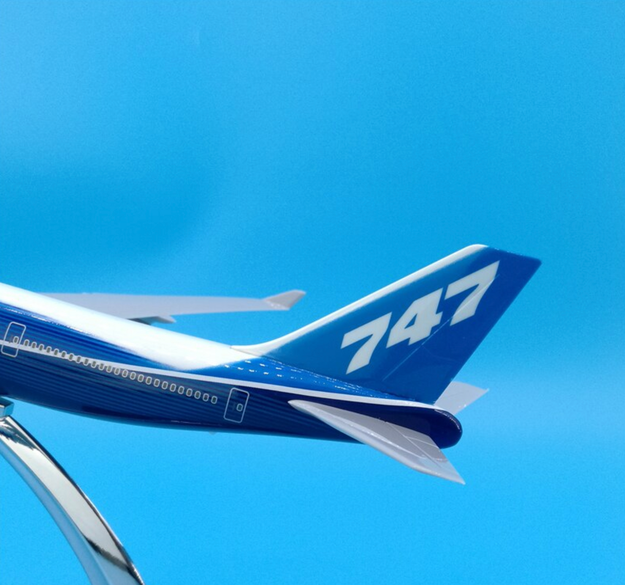 Boeing 747-400 Original Livery Airplane Model (Special 32CM)