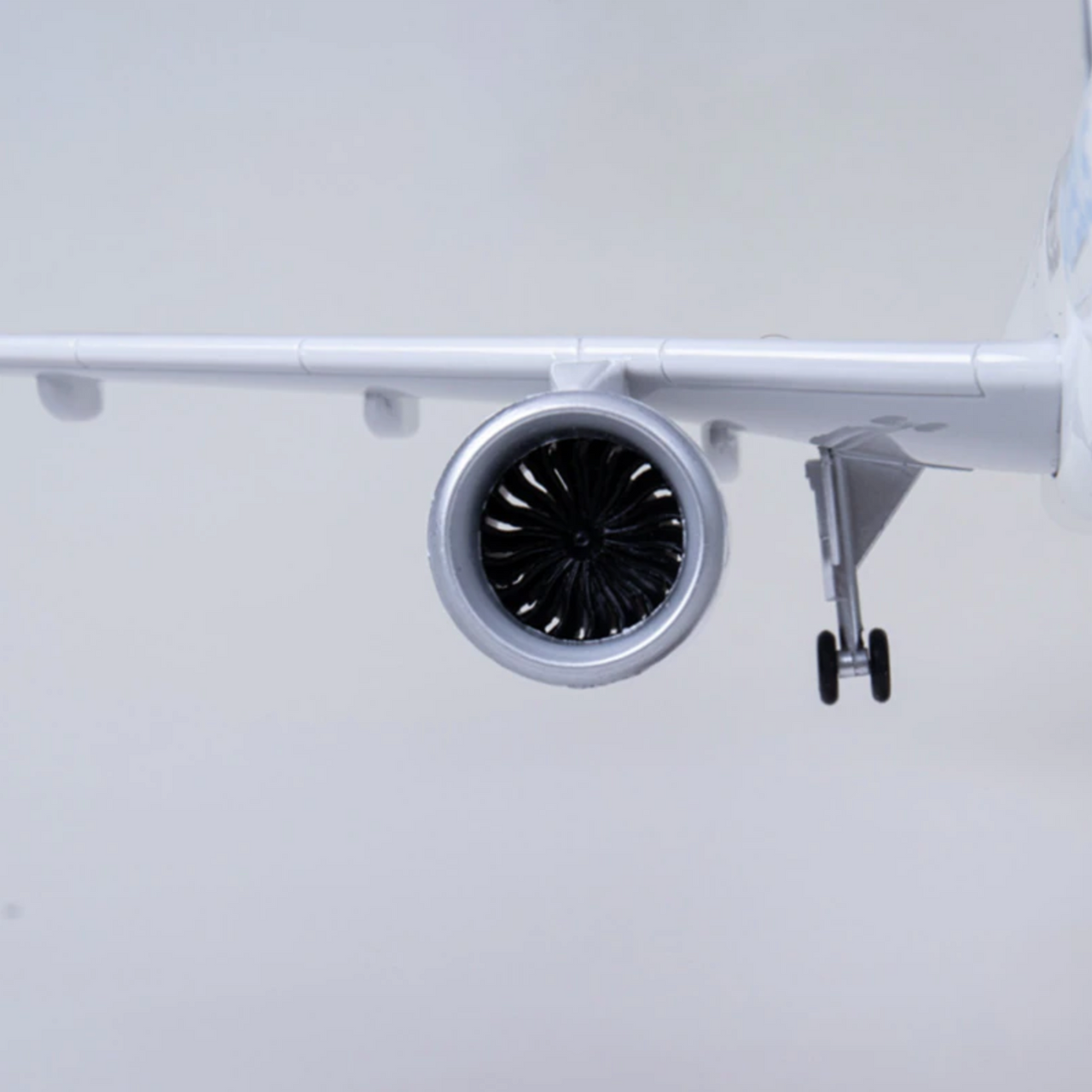Airbus A320Neo Original Livery Airplane Model (47CM)
