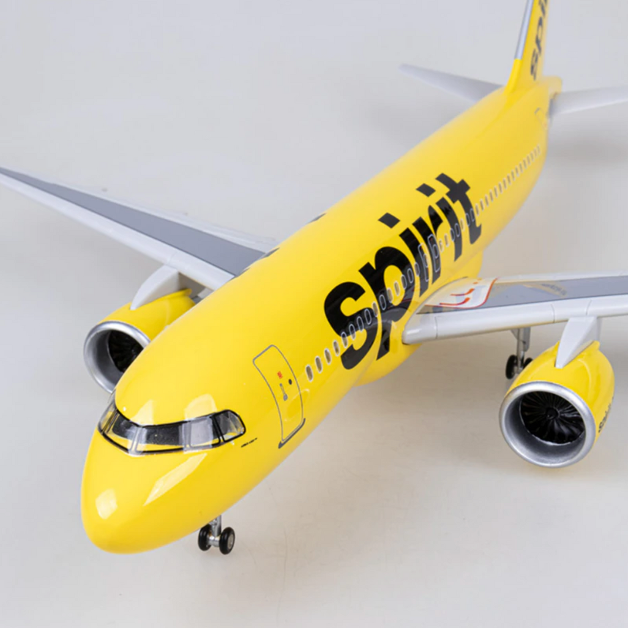Spirit Airbus A320Neo Airplane Model (47CM)