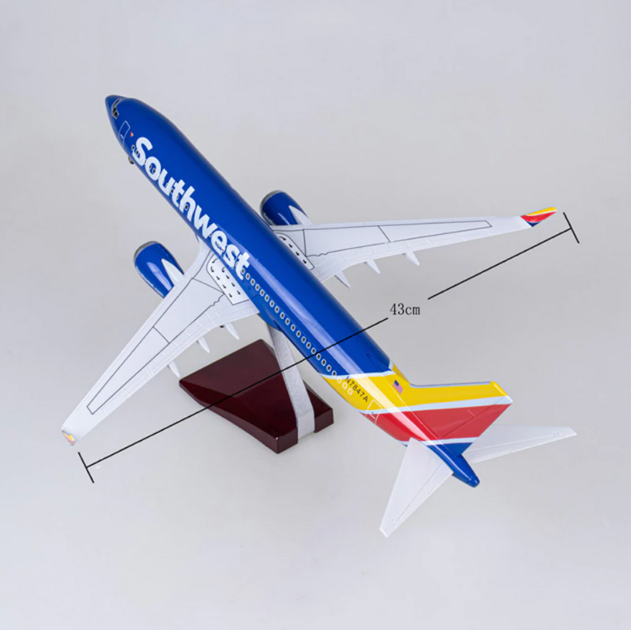 Southwest Boeing 737-700 Airplane Model (1/84 Scale - 47CM)