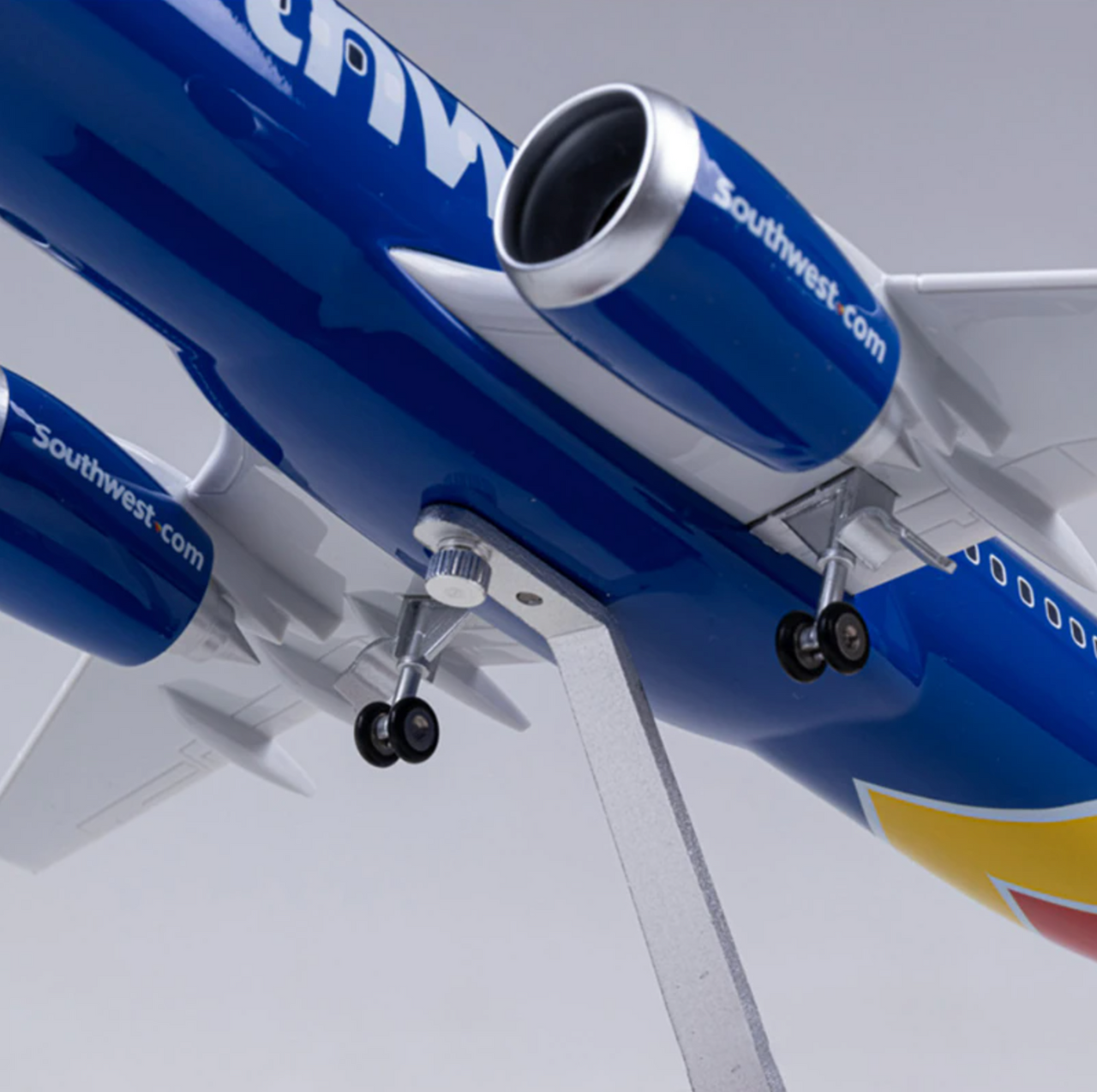 Southwest Boeing 737-700 Airplane Model (1/84 Scale - 47CM)