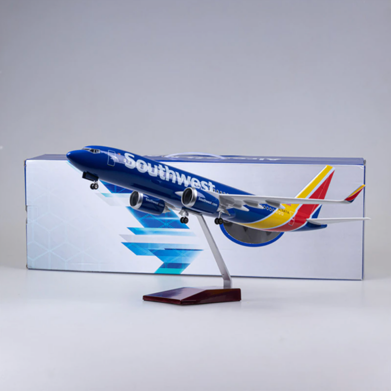 Southwest Boeing 737-700 Airplane Model (1/84 Scale - 47CM)