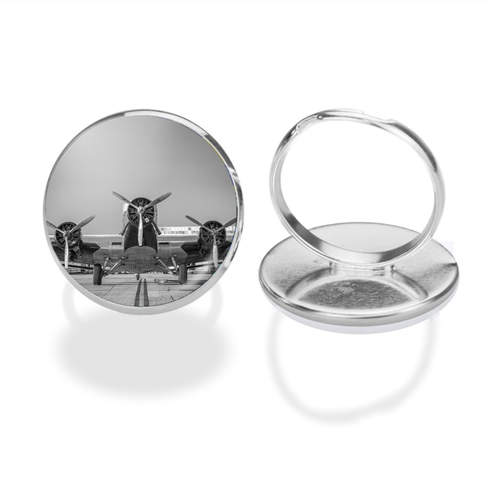 Face to Face to 3 Engine Old Airplane Designed Rings