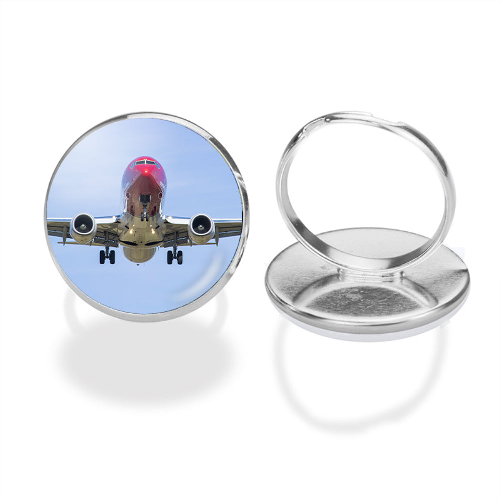 Face to Face with Norwegian Boeing 737 Designed Rings