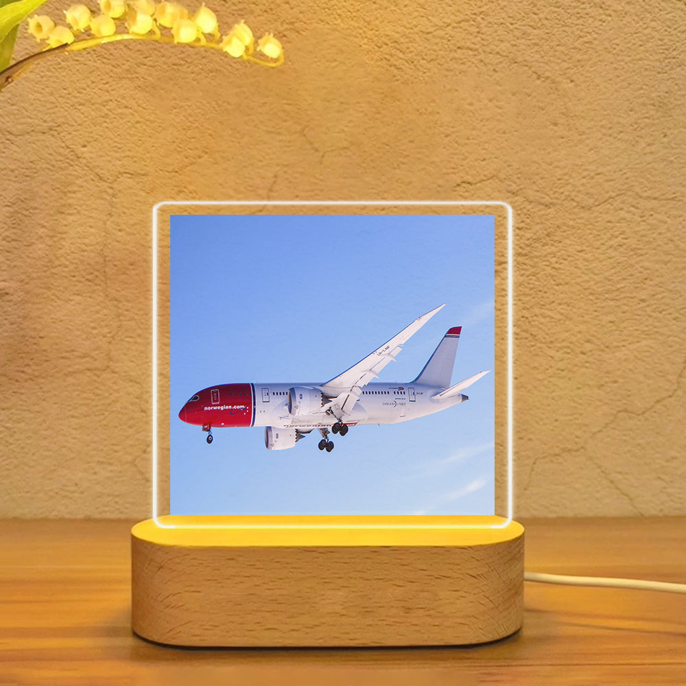 Norwegian Boeing 787 Designed Night Lamp