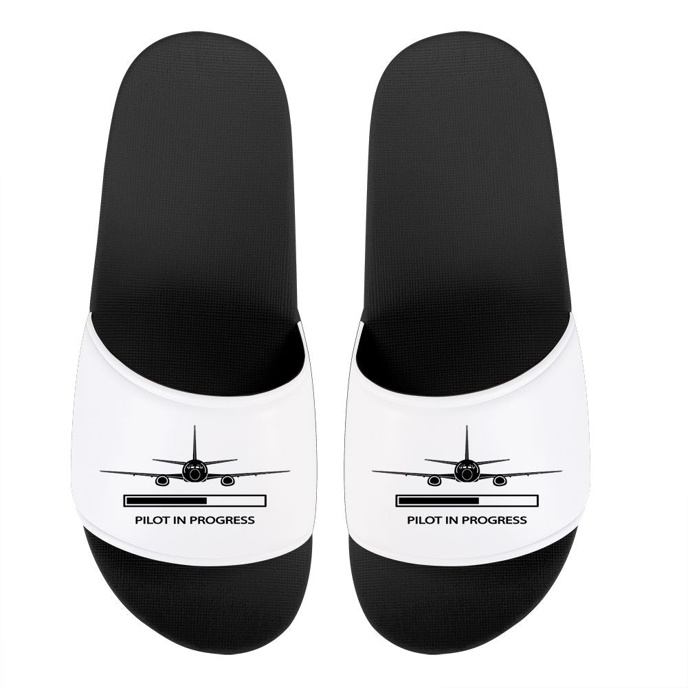 Pilot In Progress Designed Sport Slippers