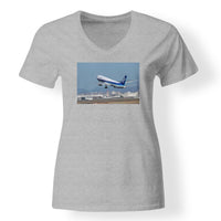 Thumbnail for Departing ANA's Boeing 767 Designed V-Neck T-Shirts