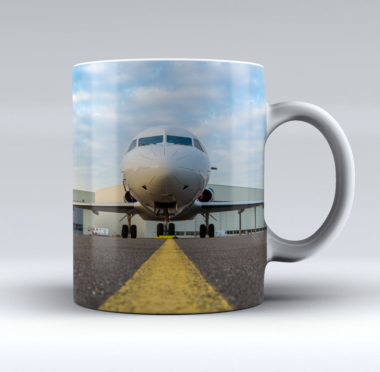 Face to Face with a Beatiful Airplane Printed Mugs