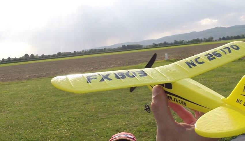 Piper J3 Cub RC Model - view 7