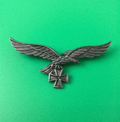WW2 German aviation print badge, polished metal.